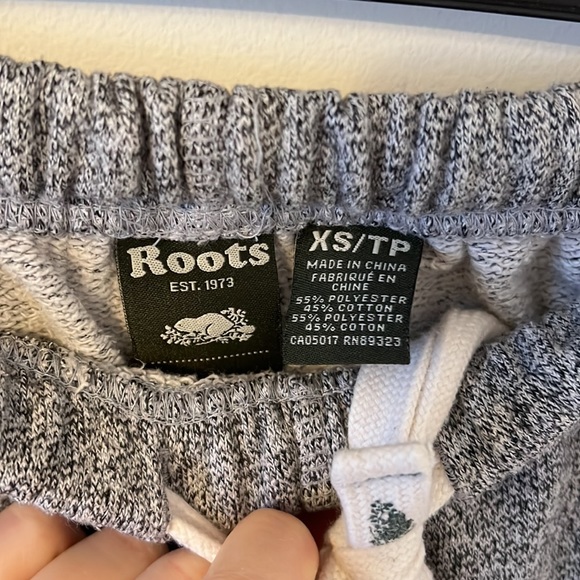 ROOTS Women’s Sweatpants - Picture 4 of 7